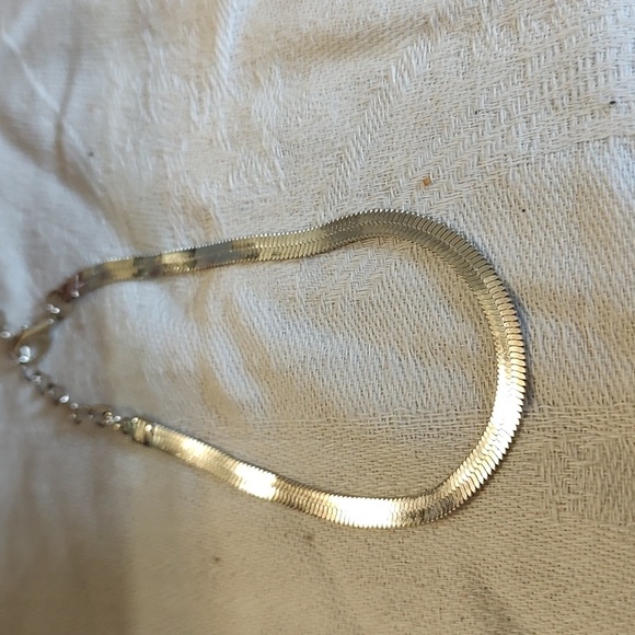 Two Women's Silver Braclets - Picture 5 of 6